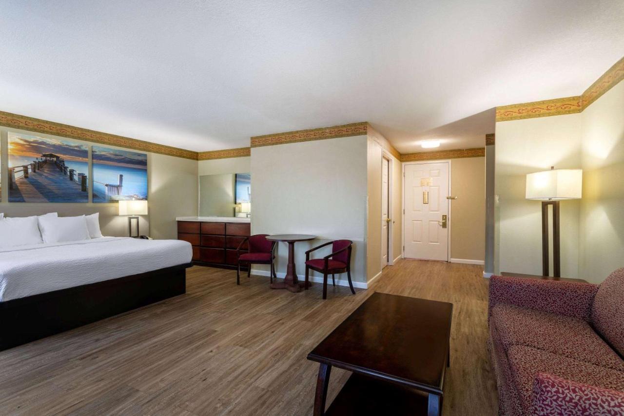 Days Inn By Wyndham Mountain Home Exteriér fotografie